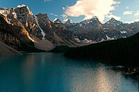 canada experience : lake moraine, banff national park, alberta