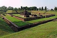 Java experience : candi sambisari, yogyakarta