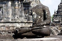 Java experience : candi sewu, yogyakarta