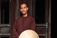 Vietnam experience : hué